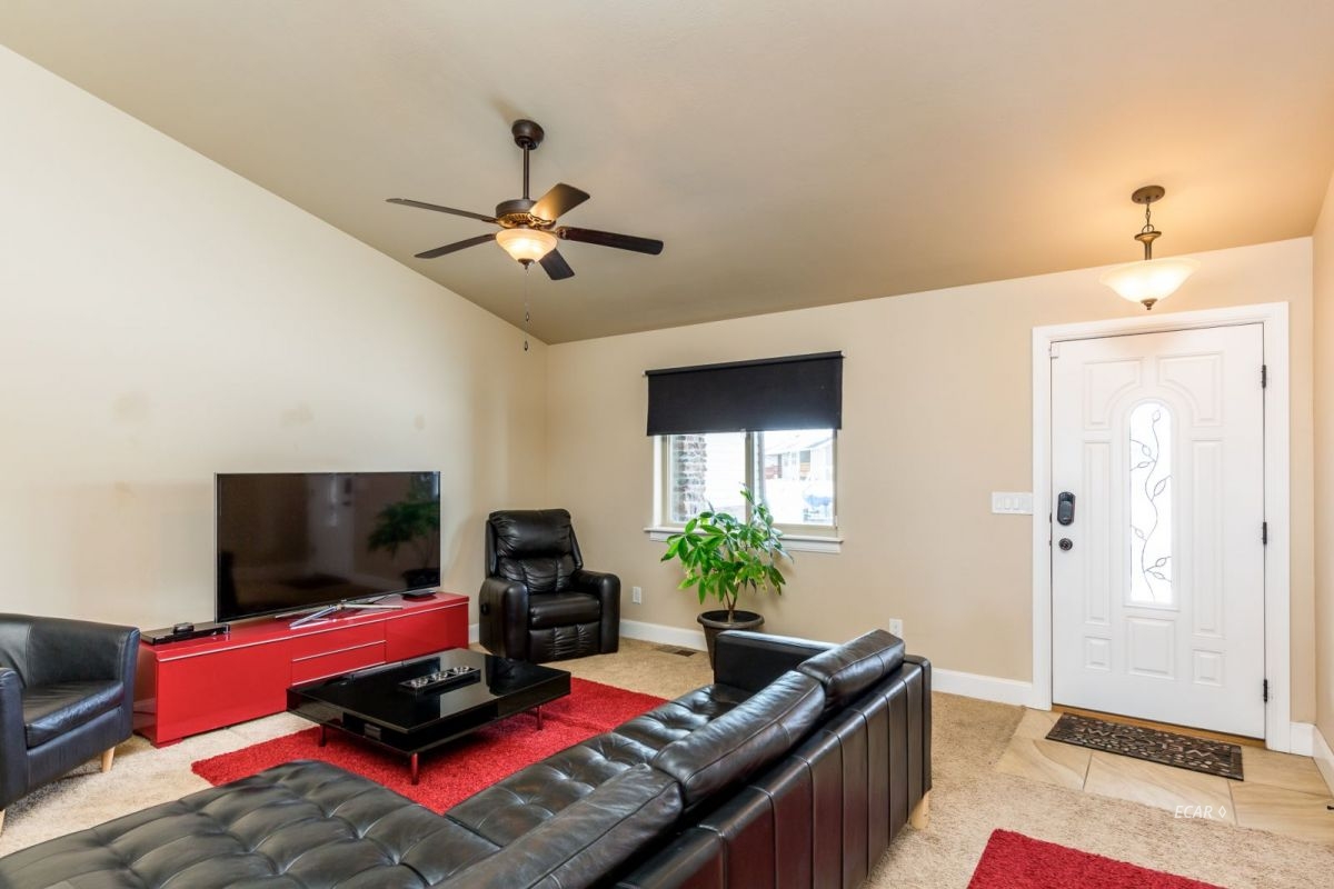 3742 Valley Ridge Avenue Elko, NV 89801 - Photo 12 of 32 Gallery Image 12
