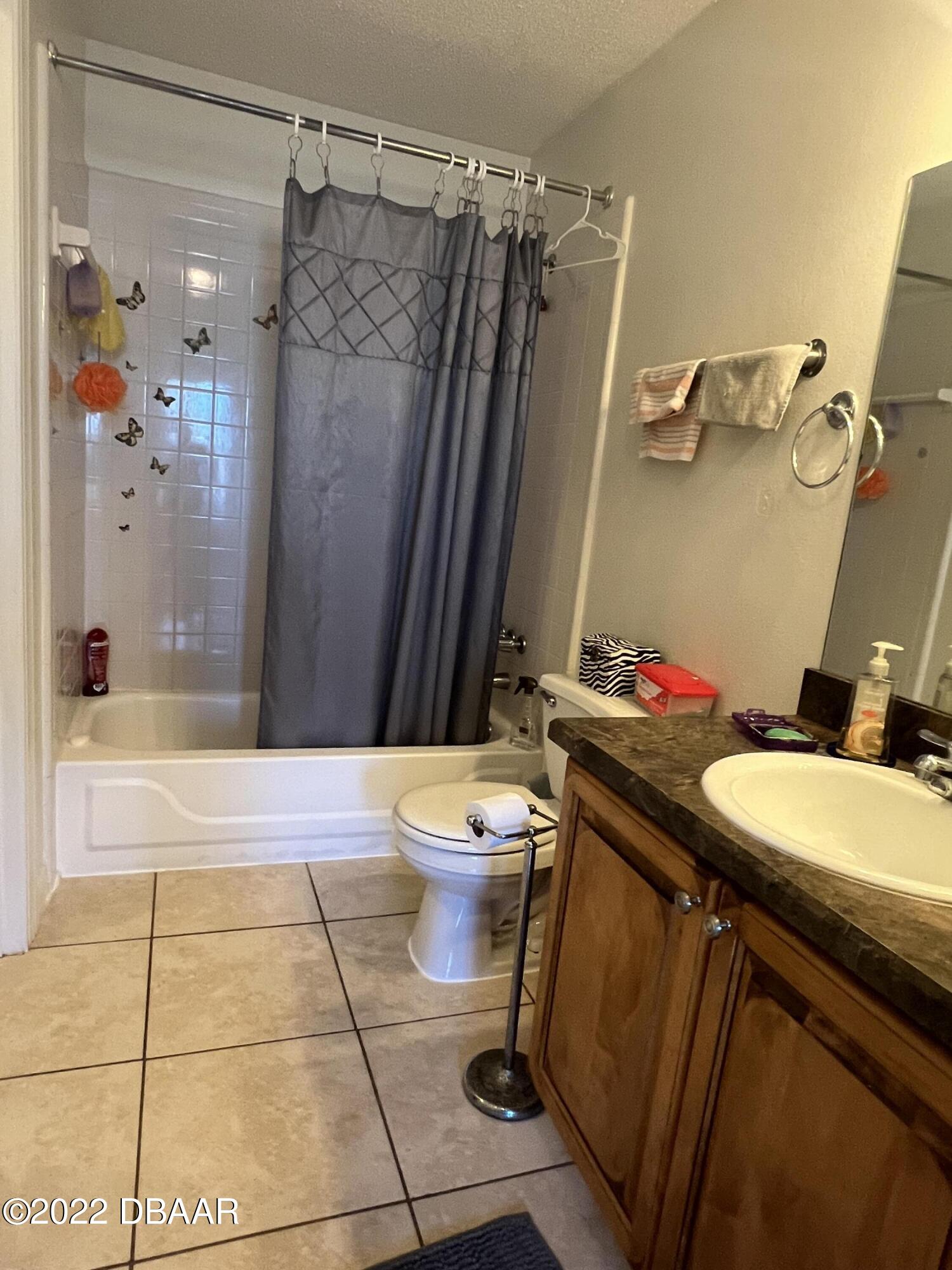 1600 Big Tree Road, Unit P6 South Daytona, FL 32119 - Photo 6 of 7 BATHROOM P6
