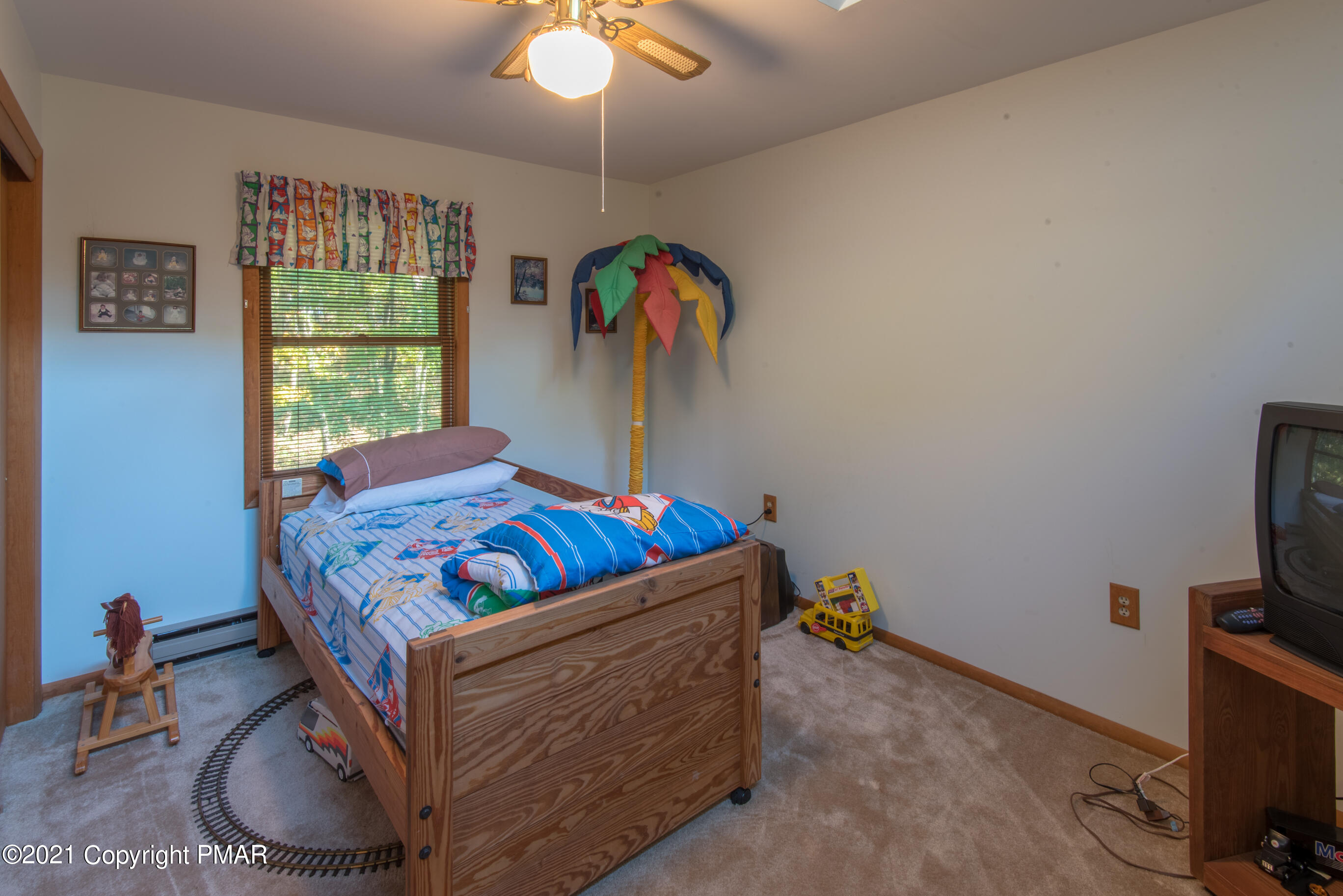 2139 Village Road Effort, PA 18330 - Photo 11 of 33 _VIL4882-HDR