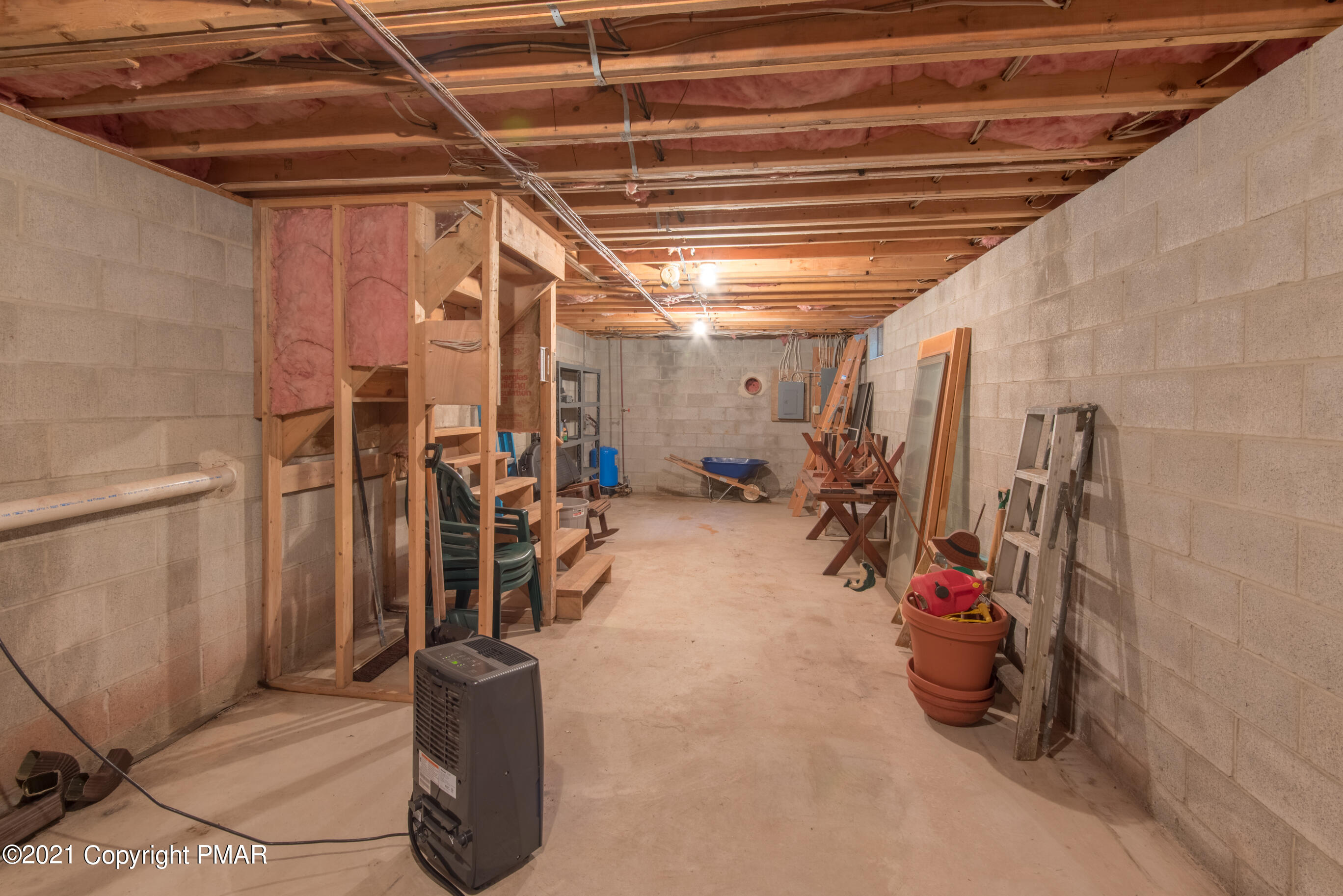 2139 Village Road Effort, PA 18330 - Photo 21 of 33 _VIL4933-HDR