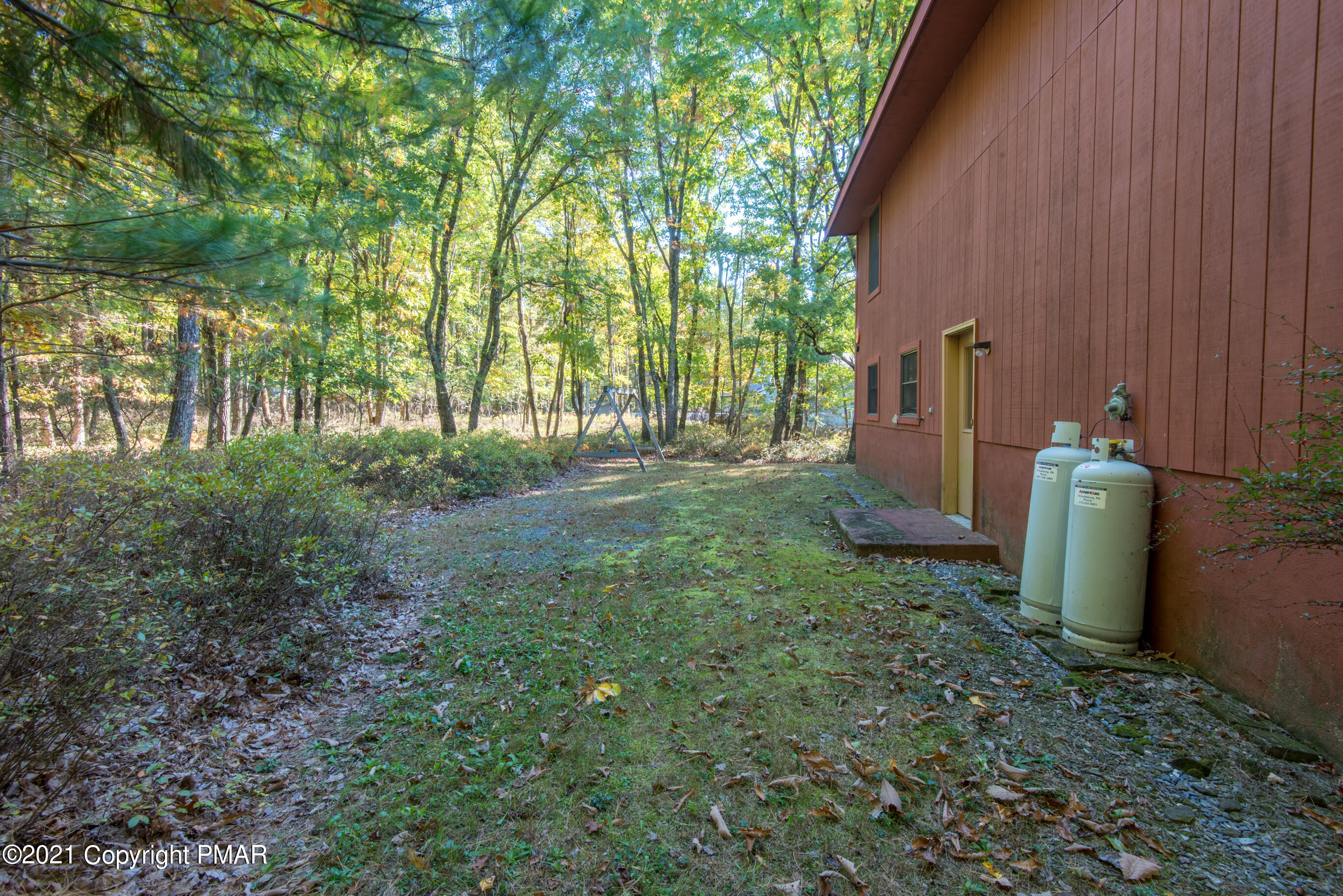 2139 Village Road Effort, PA 18330 - Photo 23 of 33 _VIL4939-HDR