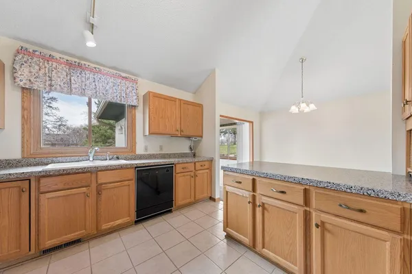 $389,000 | 625 East 1st Street, Waconia, MN 55387