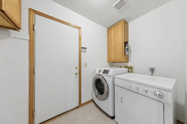 $389,000 | 625 East 1st Street, Waconia, MN 55387