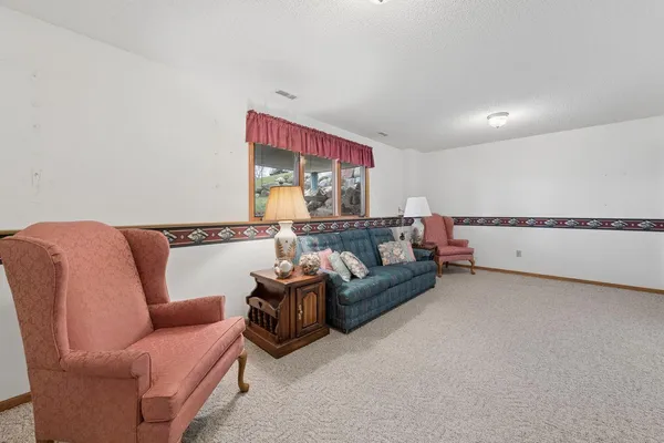 $389,000 | 625 East 1st Street, Waconia, MN 55387