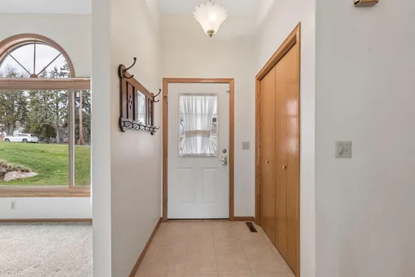 $389,000 | 625 East 1st Street, Waconia, MN 55387