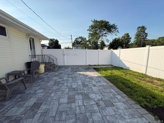 266 Central Park Road Plainview, NY 11803 - Photo 20 of 22