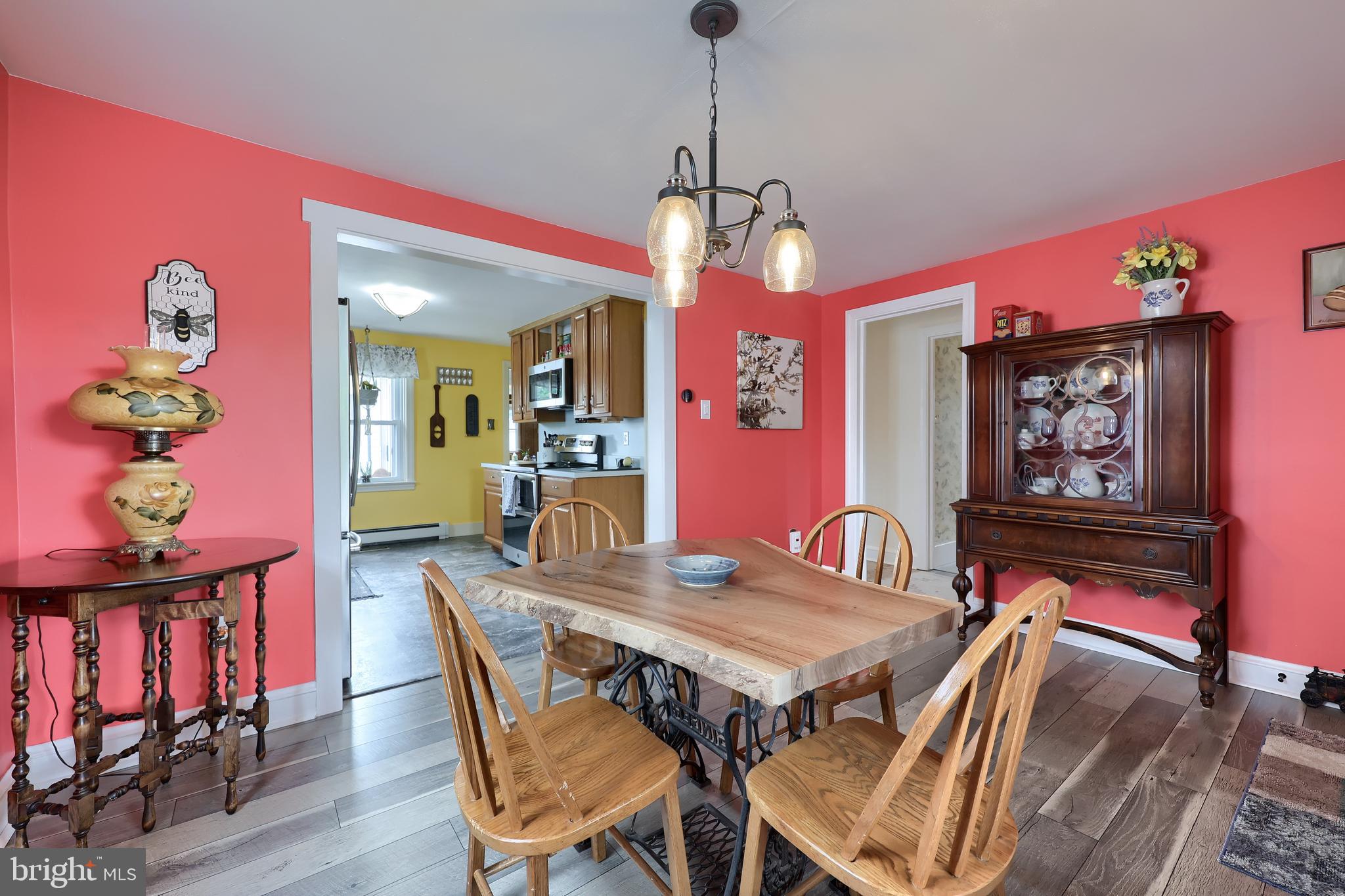 321 Linden Street Lititz, PA 17543 - Photo 7 of 43