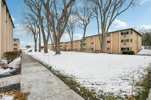 $139,900 | 813 Westage At The, Irondequoit, NY 14617