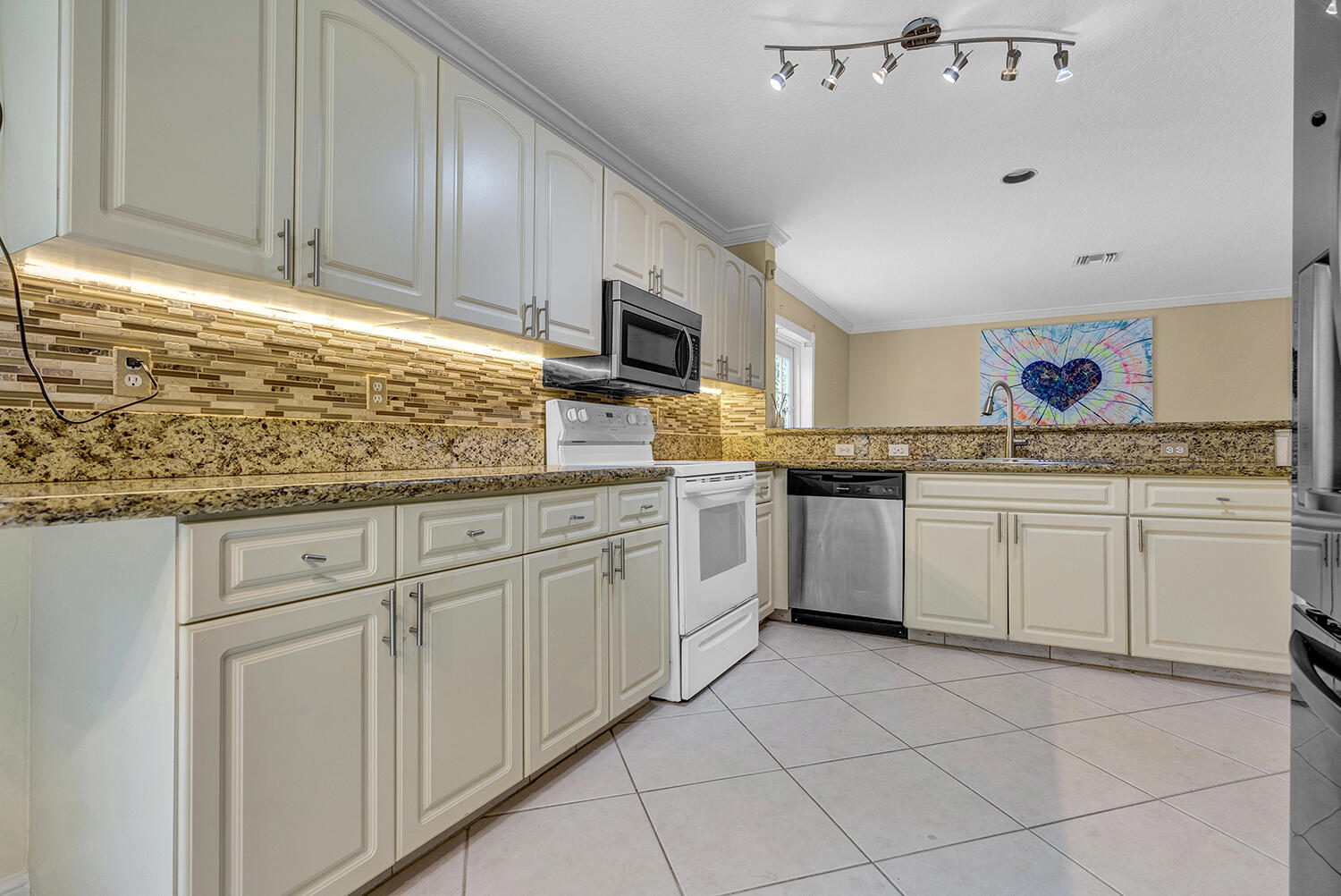6168 La Vida Terrace Boca Raton, FL 33433 - Photo 40 of 52 DSC05901