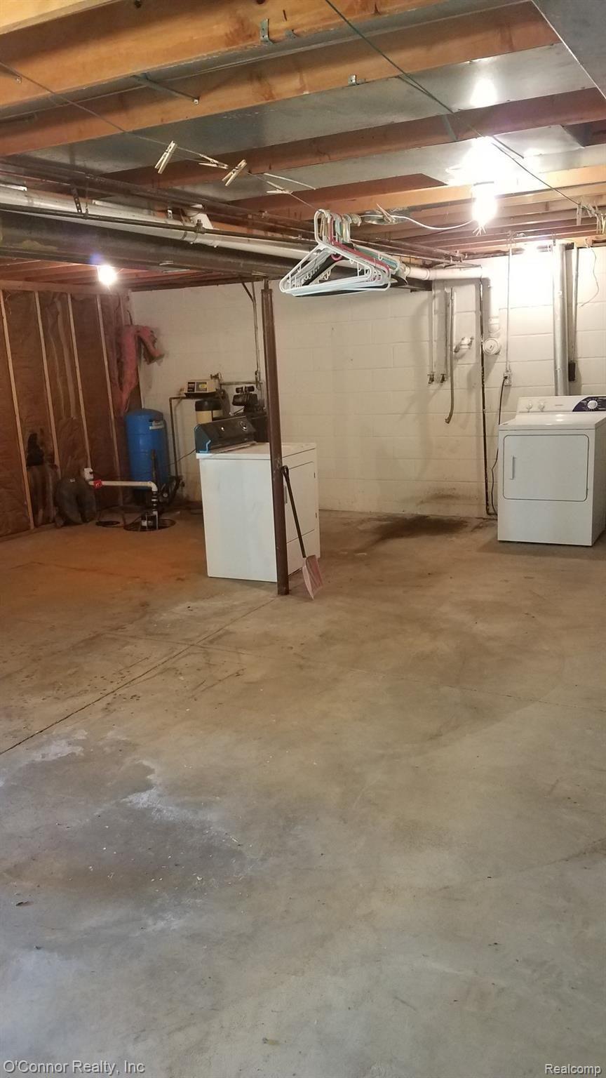 6489 Rynn Road North Street, MI 48049 - Photo 11 of 14 20190918_115830_resized.jpg