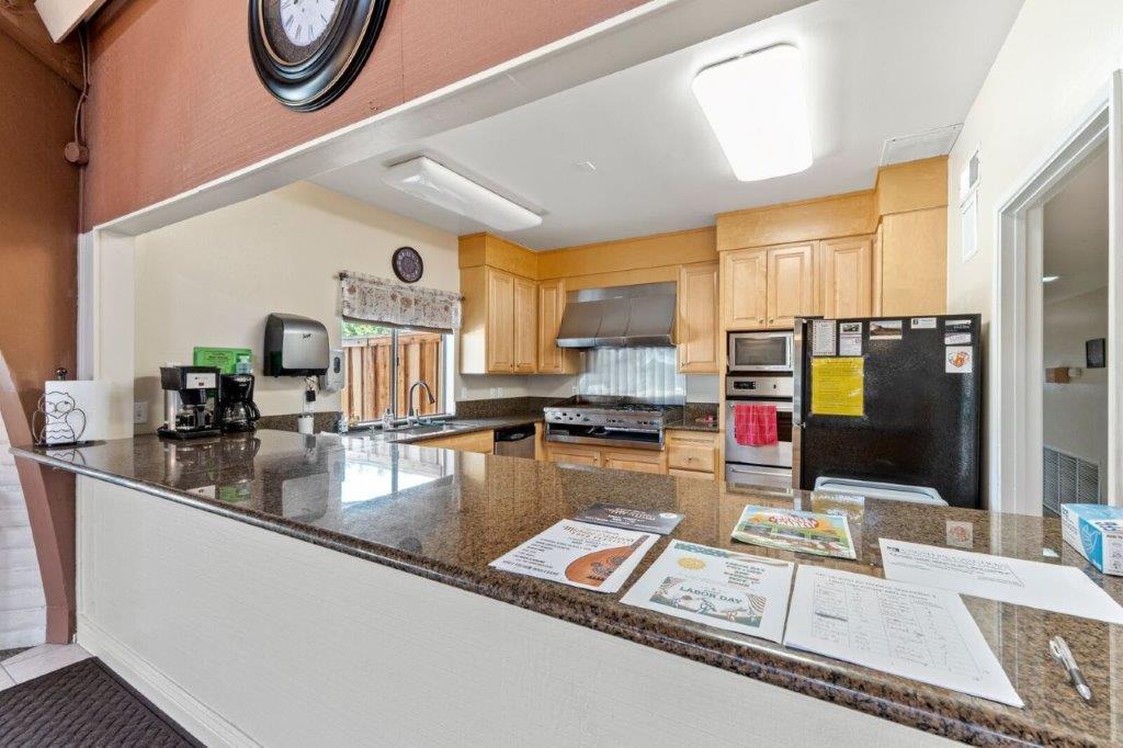 3901 Lake Road, Unit 169 West Sacramento, CA 95691 - Photo 55 of 58 clubhouse kitchen