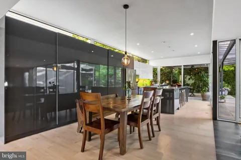 $1,575,000 | 7005 West Greenvale Parkway, Chevy Chase, MD 20815