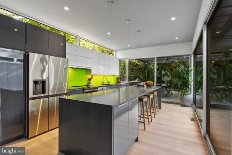 $1,575,000 | 7005 West Greenvale Parkway, Chevy Chase, MD 20815