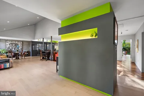 $1,575,000 | 7005 West Greenvale Parkway, Chevy Chase, MD 20815