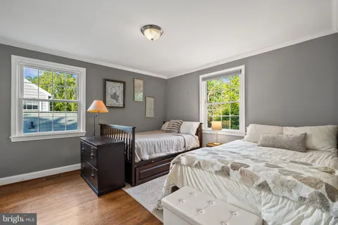 $1,575,000 | 7005 West Greenvale Parkway, Chevy Chase, MD 20815