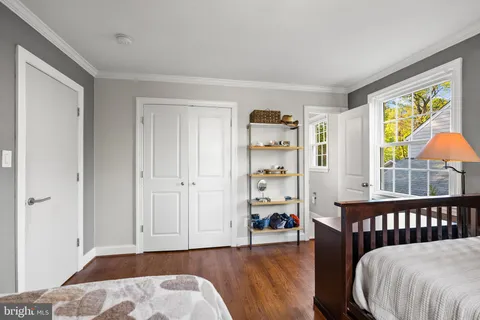 $1,575,000 | 7005 West Greenvale Parkway, Chevy Chase, MD 20815
