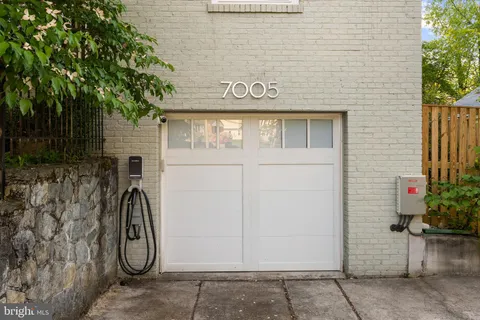 $1,575,000 | 7005 West Greenvale Parkway, Chevy Chase, MD 20815