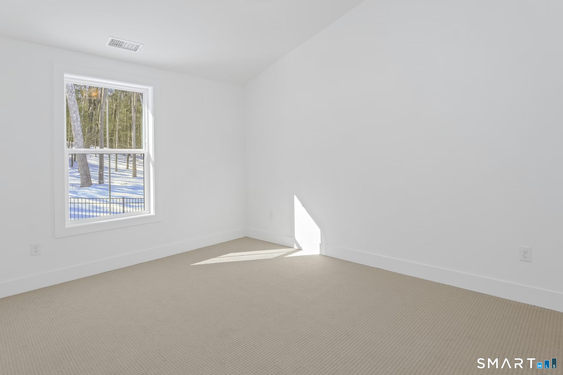 27 Bramble Way Brookfield, CT 06804 - Photo 22 of 26 an empty room with a window