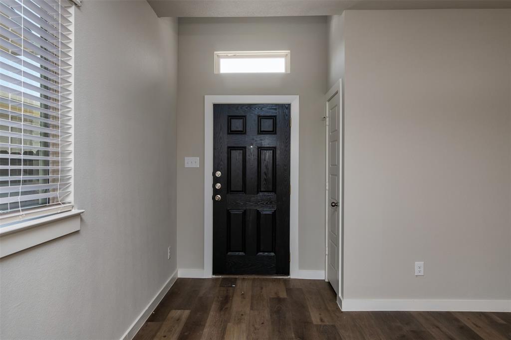 645 Fallow Drive Venus, TX 76084 - Photo 4 of 19