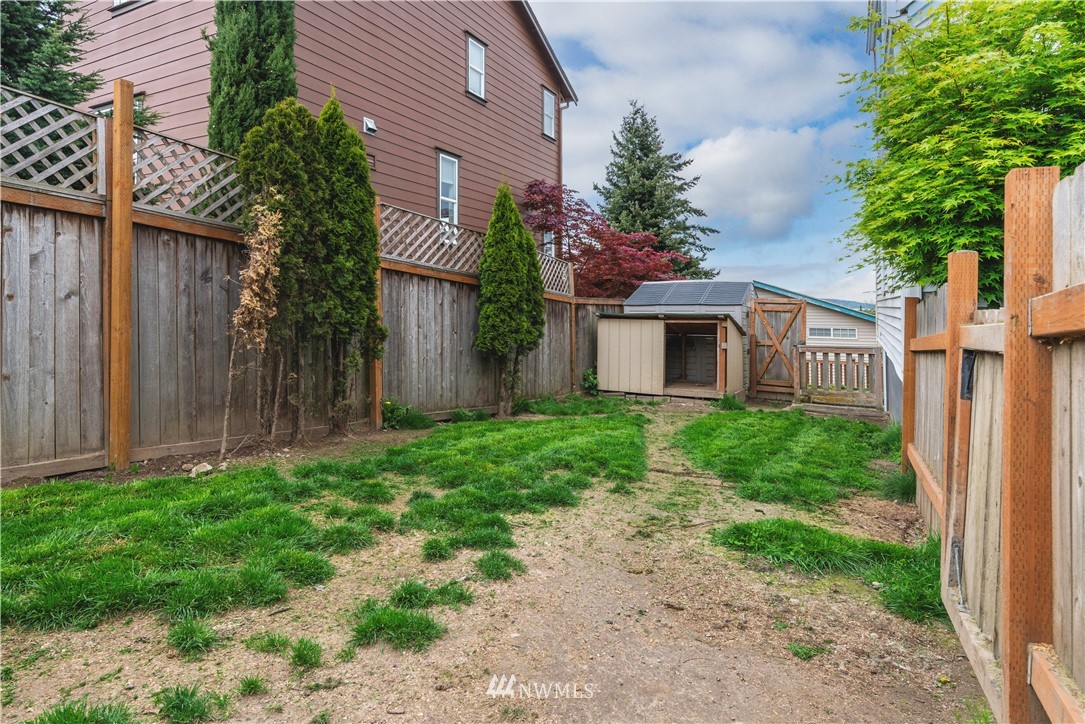 1413 Shattuck Avenue South Renton, WA 98055 - Photo 17 of 20 Gallery Image 17