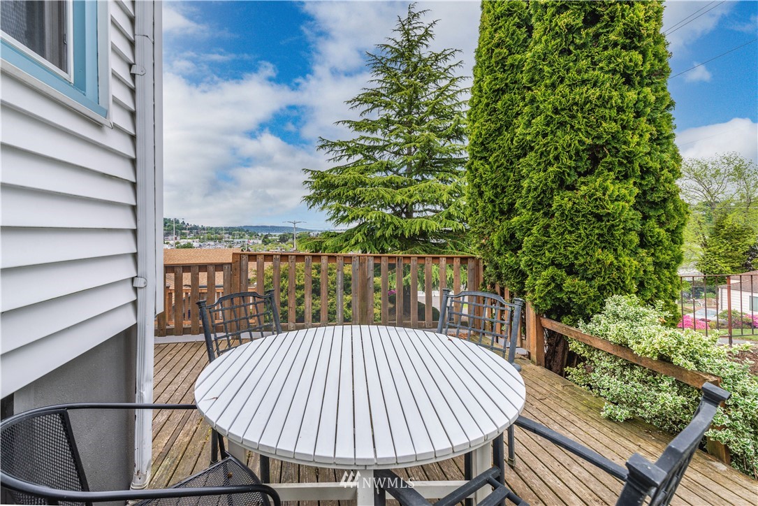 1413 Shattuck Avenue South Renton, WA 98055 - Photo 19 of 20 Gallery Image 19