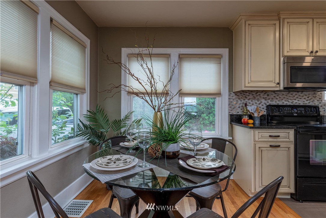1413 Shattuck Avenue South Renton, WA 98055 - Photo 6 of 20 Gallery Image 6