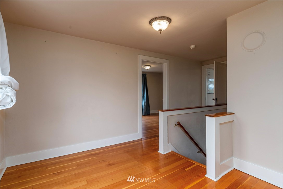 1413 Shattuck Avenue South Renton, WA 98055 - Photo 10 of 20 Gallery Image 10