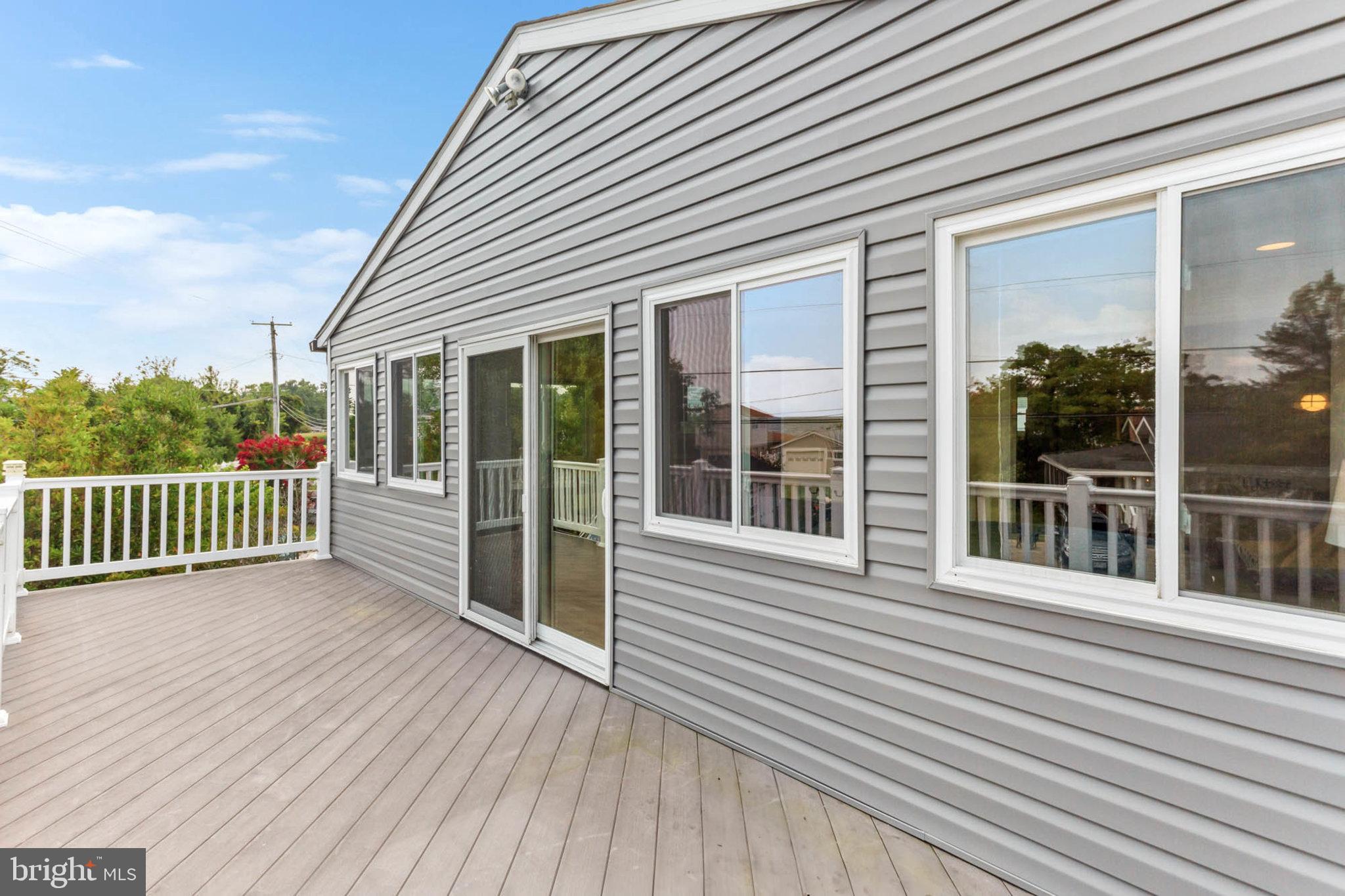 5117 Knoll Road Huntingtown, MD 20639 - Photo 13 of 46 Deck