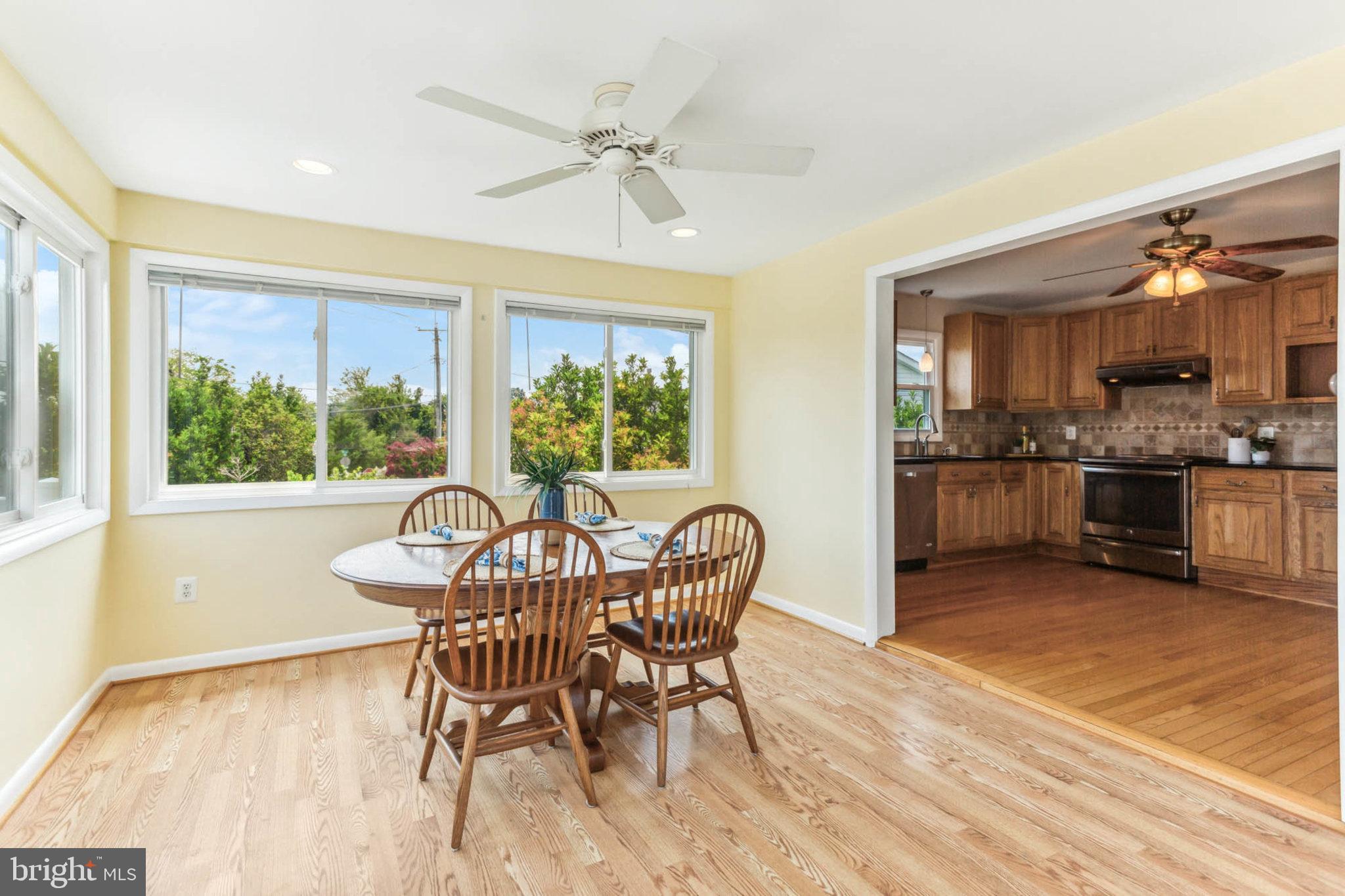 5117 Knoll Road Huntingtown, MD 20639 - Photo 16 of 46 Sunroom/Family Room