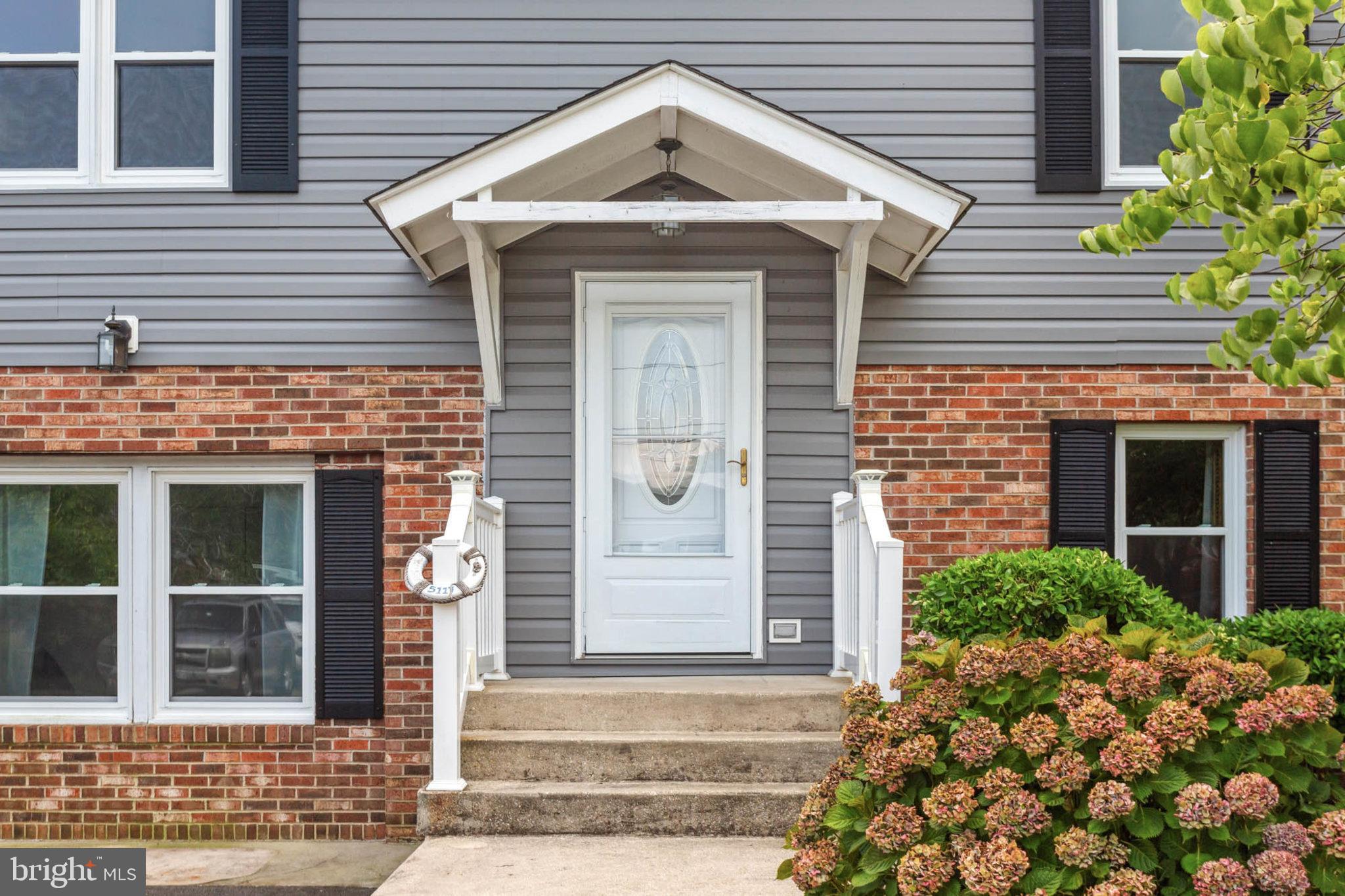 5117 Knoll Road Huntingtown, MD 20639 - Photo 4 of 46 Come On Into Your New Home at 5117 Knoll Road
