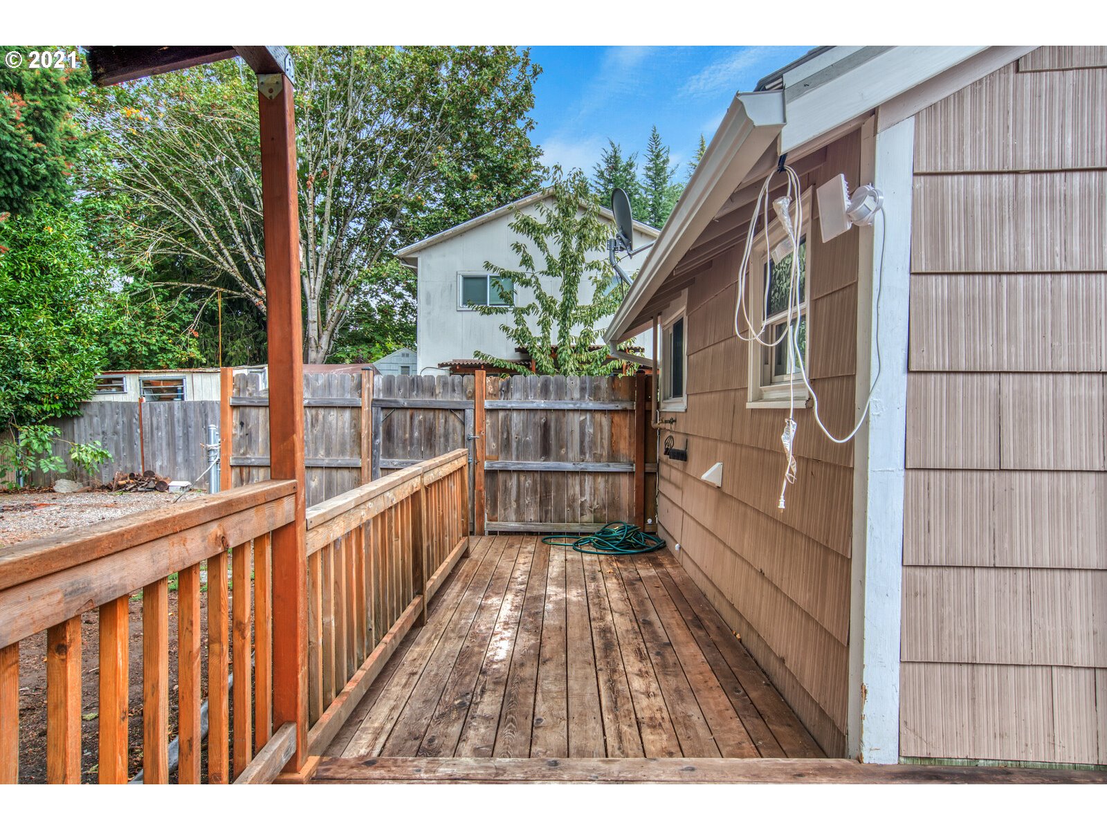 1215 2nd Street Northwest Salem, OR 97304 - Photo 27 of 32 a city view from balcony