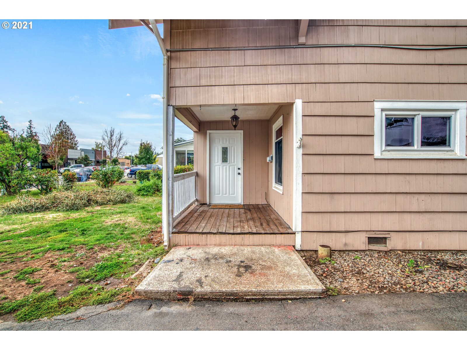 1215 2nd Street Northwest Salem, OR 97304 - Photo 4 of 32 a view of a entryway of the house