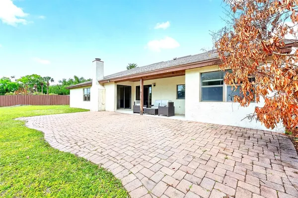 $600,000 | 6103 Crystal View Drive, Orlando, FL 32819