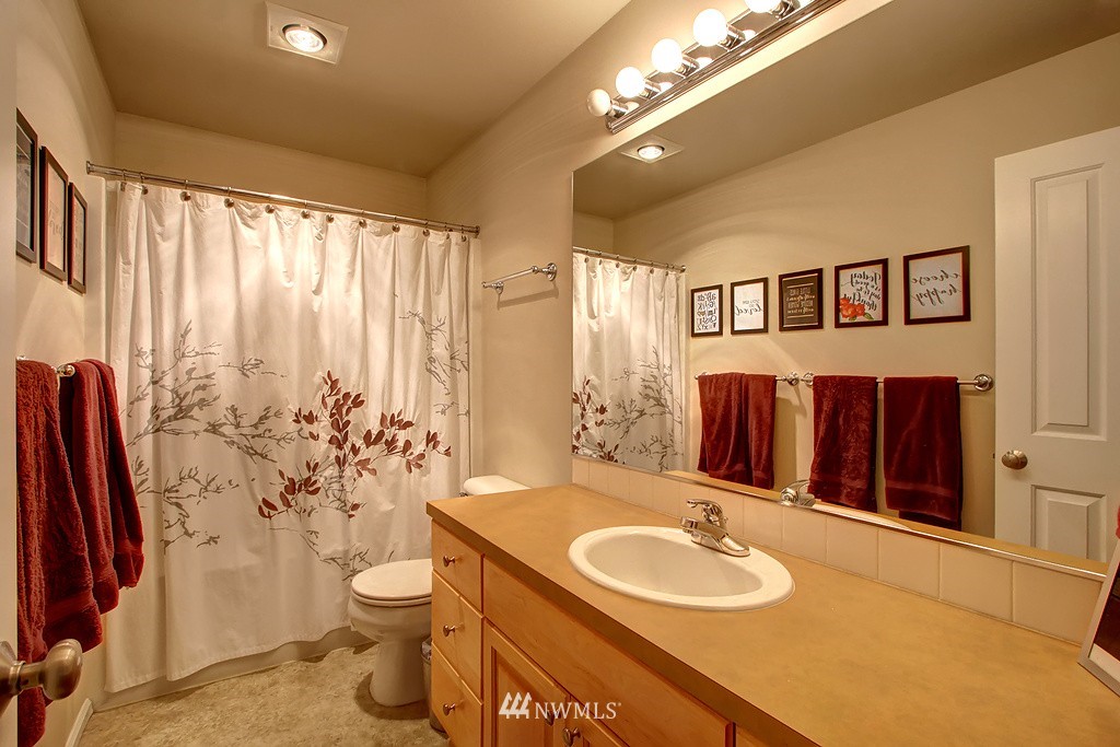 17037 Parkside Way Southeast Renton, WA 98058 - Photo 14 of 22 Gallery Image 14