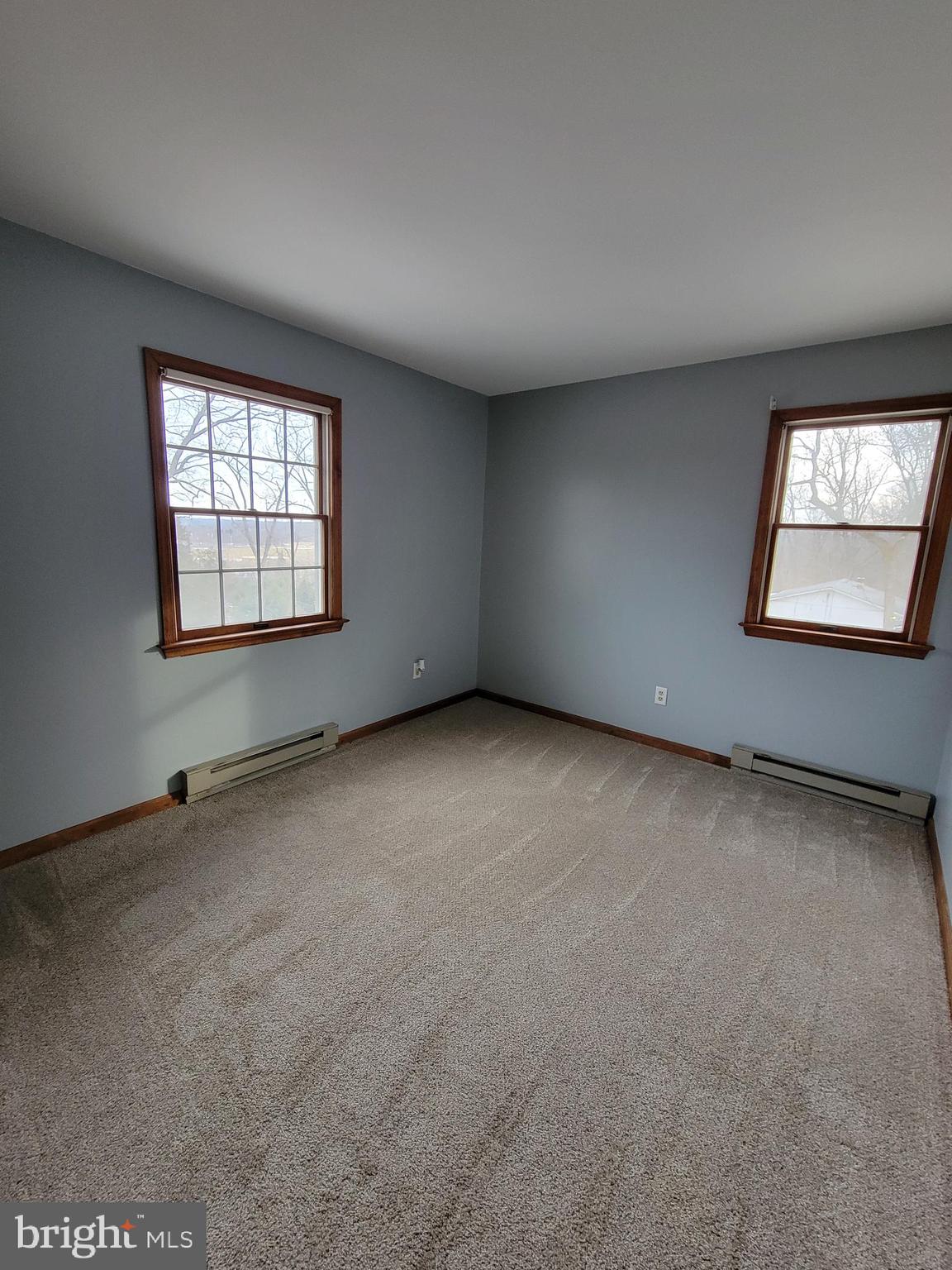 320 Troutman Road Collegeville, PA 19426 - Photo 11 of 21 an empty room with a window