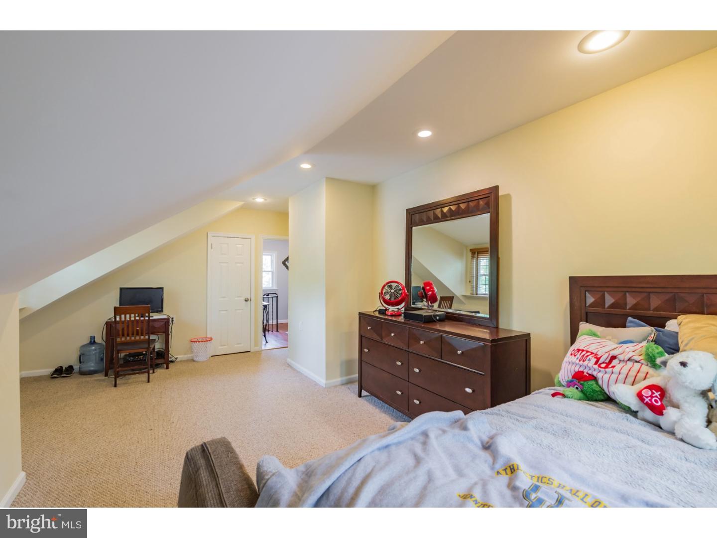 12 Chestnut Road Newtown Square, PA 19073 - Photo 18 of 25 Gallery Image 18
