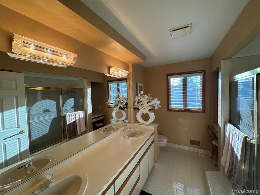 48583 Tilch Road Macomb, MI 48044 - Photo 31 of 53