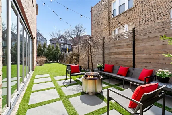 $1,899,000 | 2100 West Eastwood Avenue, Chicago, IL 60625