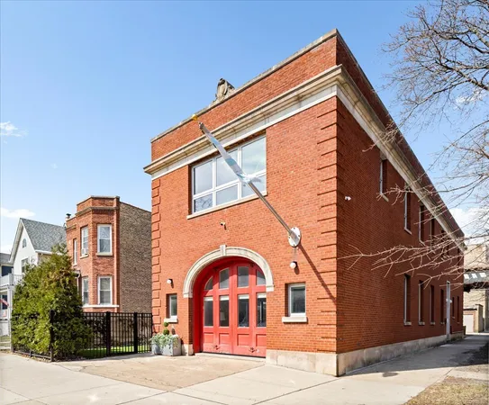 $1,899,000 | 2100 West Eastwood Avenue, Chicago, IL 60625