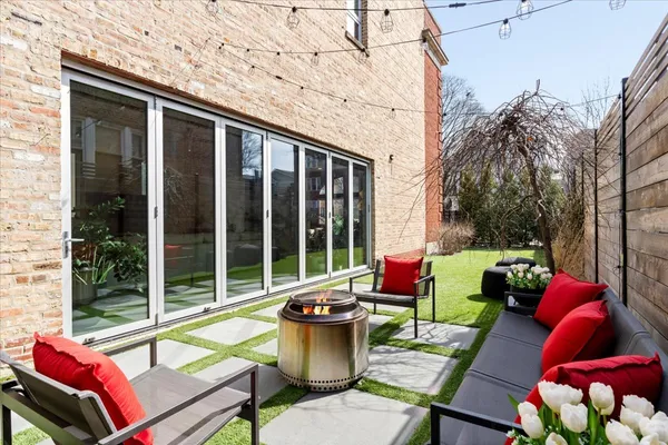 $1,899,000 | 2100 West Eastwood Avenue, Chicago, IL 60625