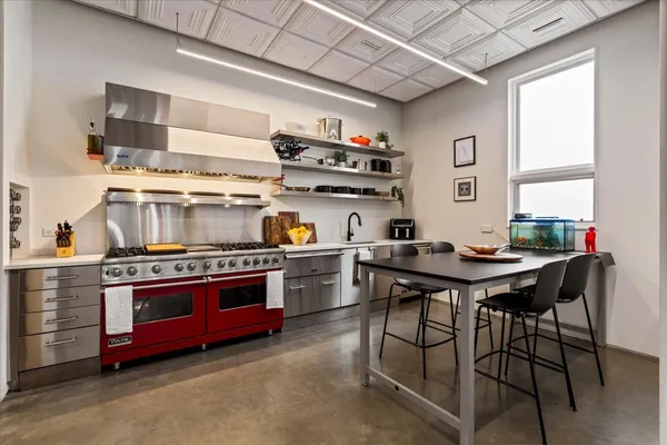 $1,899,000 | 2100 West Eastwood Avenue, Chicago, IL 60625