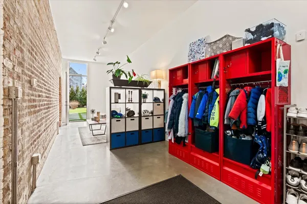 $1,899,000 | 2100 West Eastwood Avenue, Chicago, IL 60625