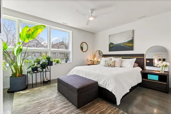 $1,899,000 | 2100 West Eastwood Avenue, Chicago, IL 60625