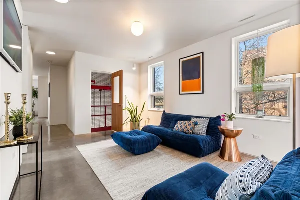 $1,899,000 | 2100 West Eastwood Avenue, Chicago, IL 60625