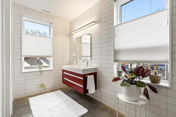 $1,899,000 | 2100 West Eastwood Avenue, Chicago, IL 60625