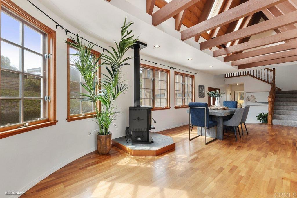 602 Sereno View Road Encinitas, CA 92024 - Photo 31 of 56 Generous sized dining room