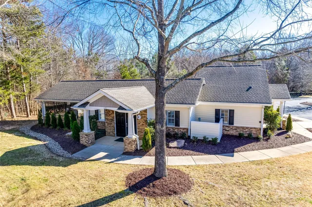 $400,000 | 363 Sand Paver Way, Fort Mill, SC 29708