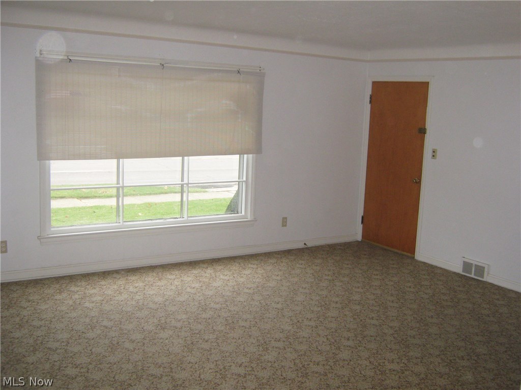 6226 Ridge Road Parma, OH 44129 - Photo 10 of 17