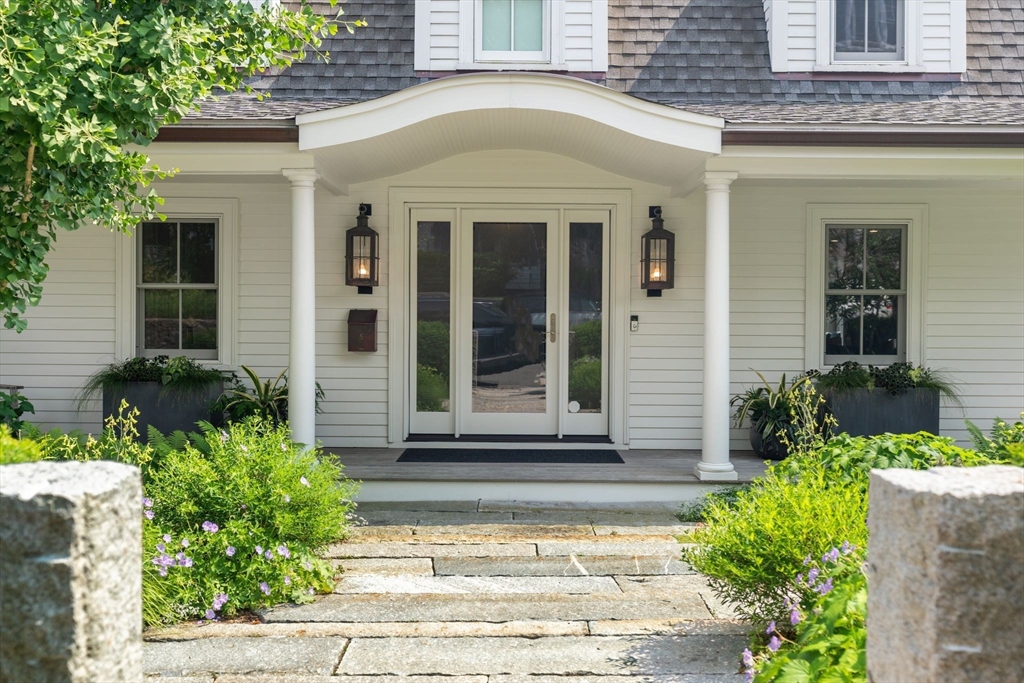 5 Redstone Lane Marblehead, MA 01945 - Photo 2 of 37 a front view of a house