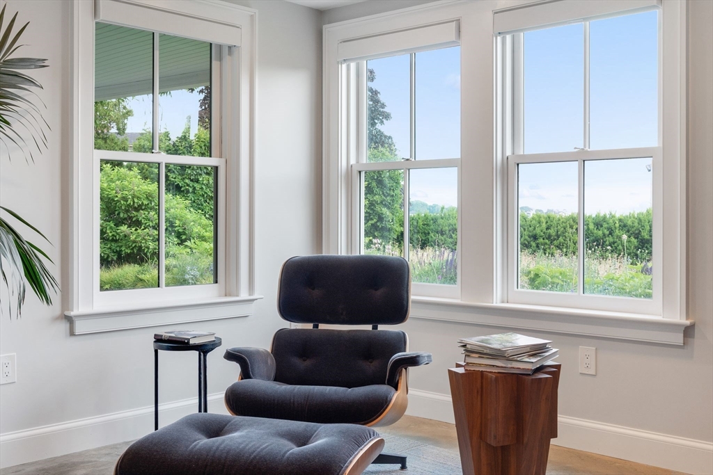 5 Redstone Lane Marblehead, MA 01945 - Photo 27 of 37 a living room with furniture and a window